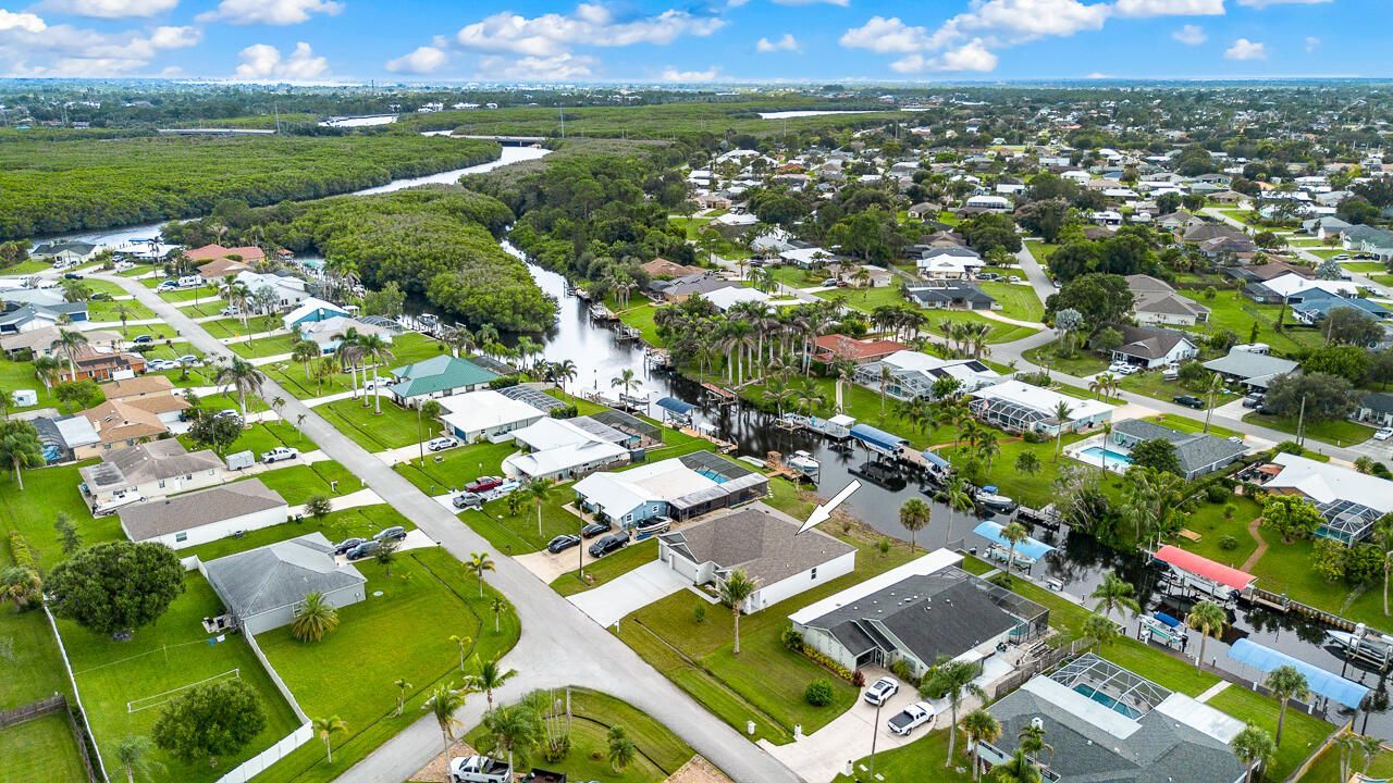 798 SE Seahouse Drive, Port Saint Lucie, FL 34983 Photo