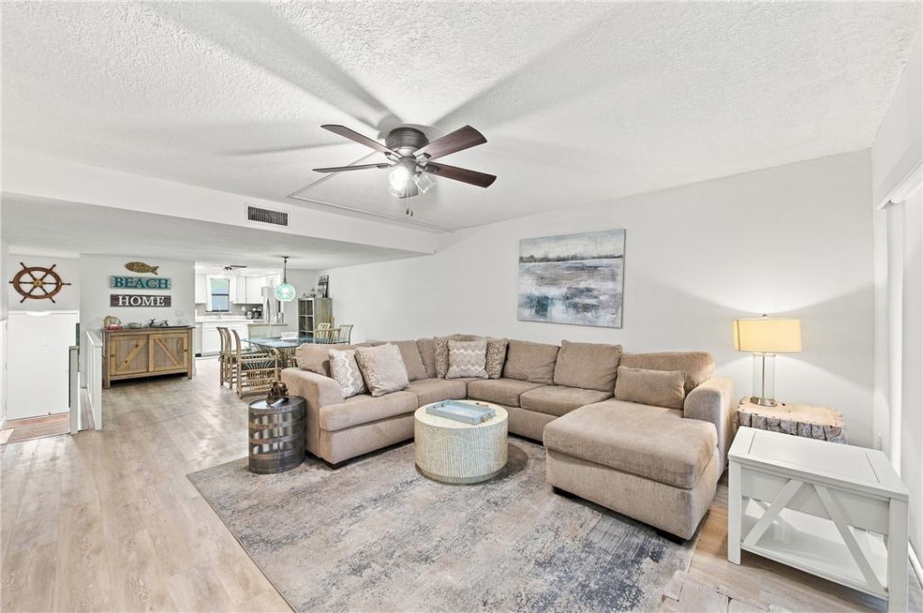 11000 S Ocean Drive, Unit 3A, Jensen Beach, FL 34957 Photo