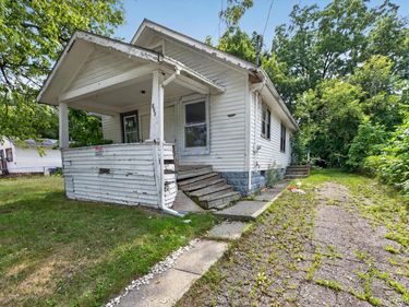 126 E Gracelawn Avenue, Flint, Mi 48505