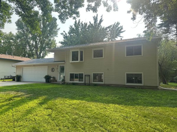 1835 Bayview Drive, Albert Lea, MN 56007