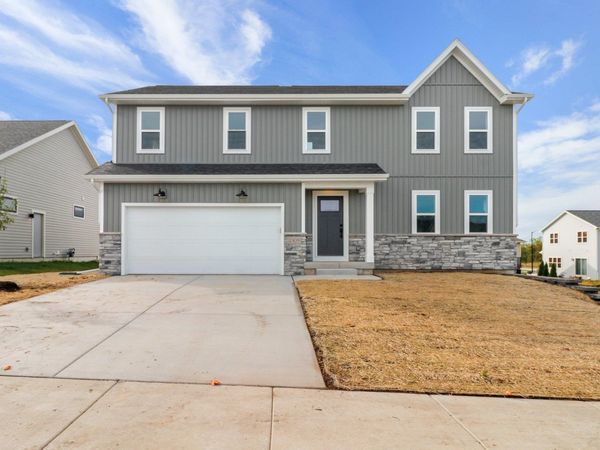 10422 N Stone Barn Drive, Milton, WI 53563