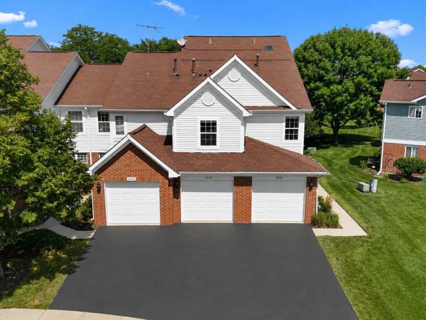 1612 Thornfield Court , Roselle, IL 60172