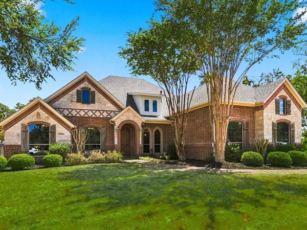 100 Woodland Drive, Krugerville, TX 76227
