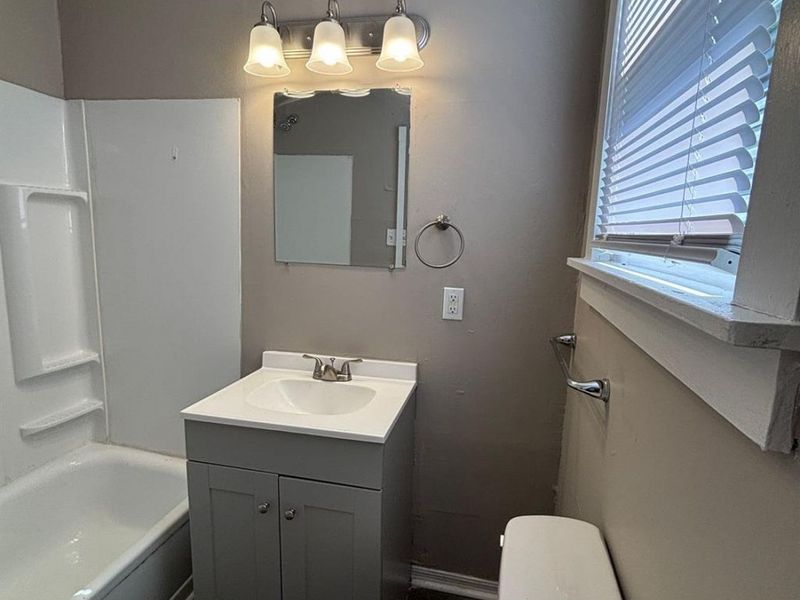 2015 Howard Avenue, Middletown, OH 45044 Photo 7