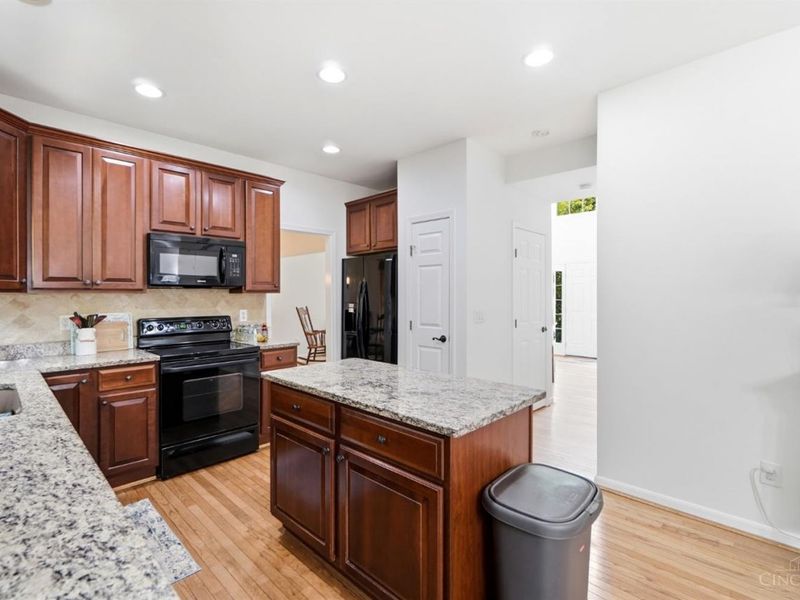 1030 Westchester Way, Union Township, OH 45244 Photo 18