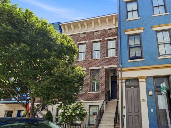 221 W Fifteenth Street, Cincinnati, OH 45202