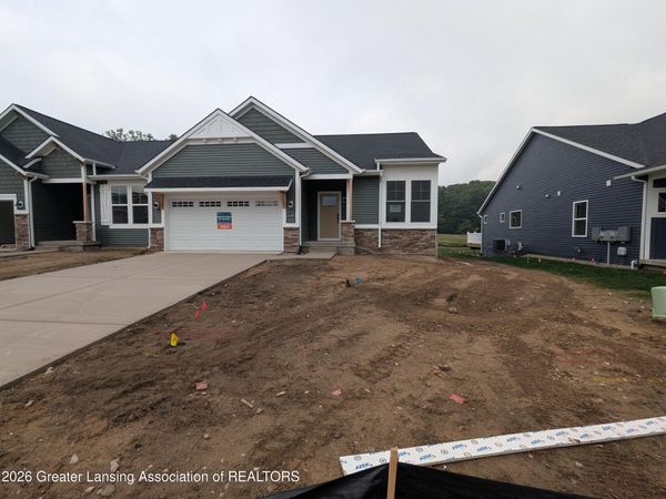 14080 Pristine Court, DeWitt, MI 48820