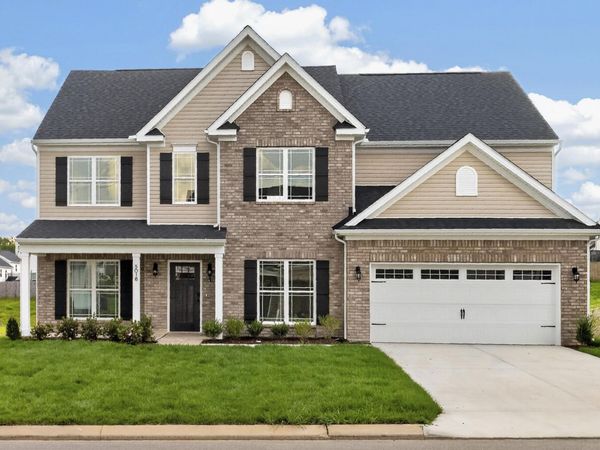 5018 Salient Dr , Spring Hill, TN 37174