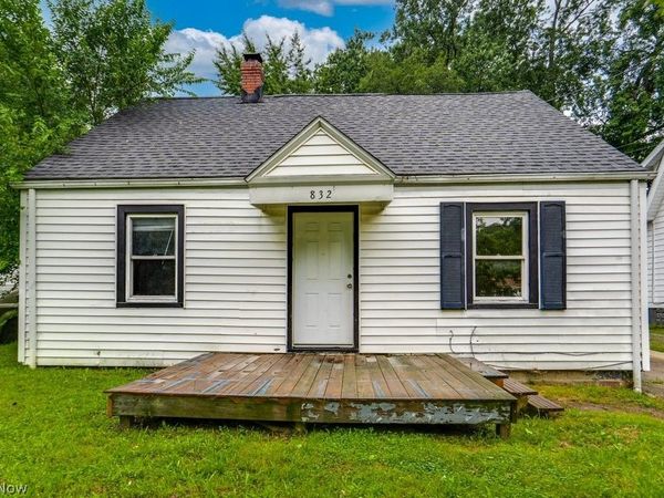 832 Caddo Avenue, Akron, OH 44305