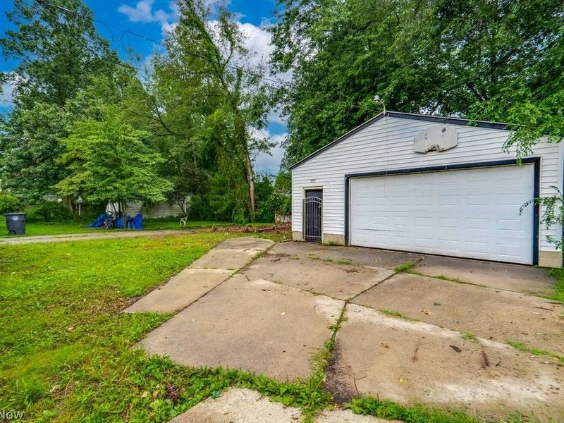 832 Caddo Avenue, Akron, OH 44305 Photo 17