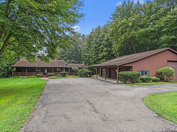 1176 Hamilton Road, Battle Creek, MI 49017
