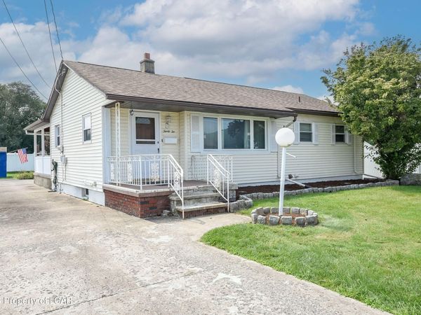 32 Thomas Street, Exeter, PA 18643