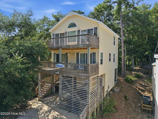 313 Sir Chandler Drive, Kill Devil Hills, NC 27948