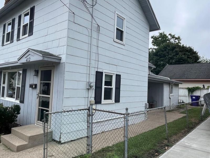 412 E Jefferson Street, Sandusky, OH 44870 Photo 2