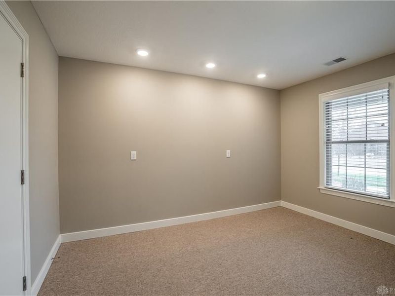 607 W Bentley Circle, Troy, OH 45373 Photo 34