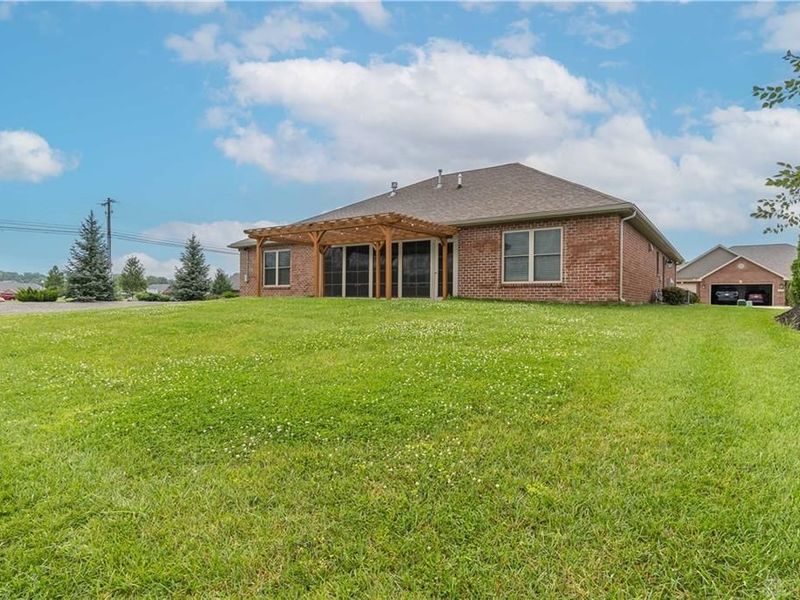 607 W Bentley Circle, Troy, OH 45373 Photo 36