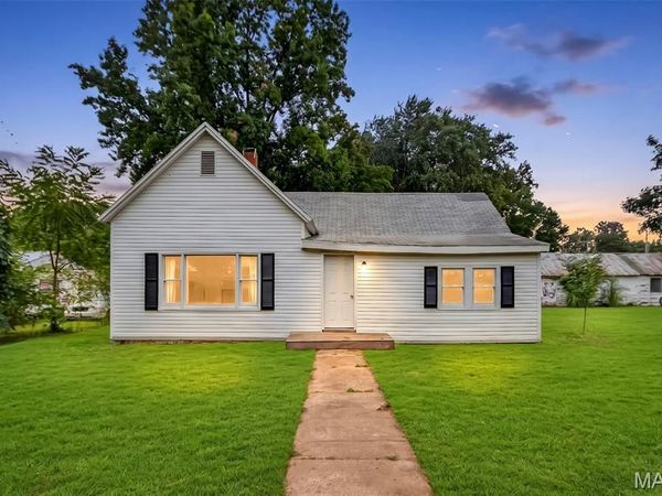 806 S 4th Street , Clarksville, MO 63336