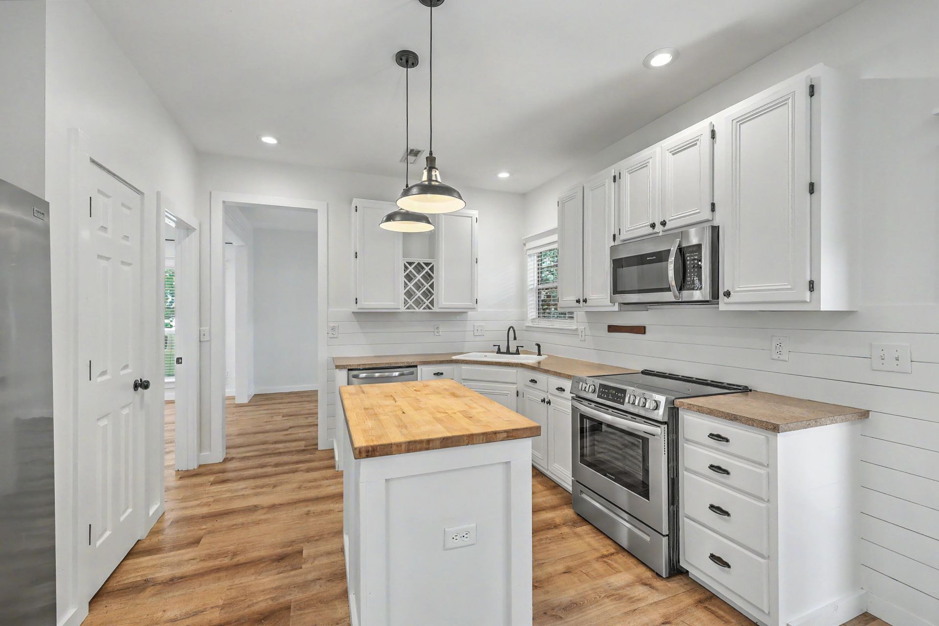 137 Stonehurst Drive Photo 11