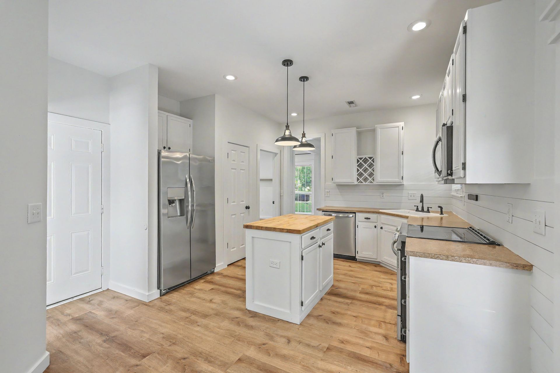 137 Stonehurst Drive Photo 12