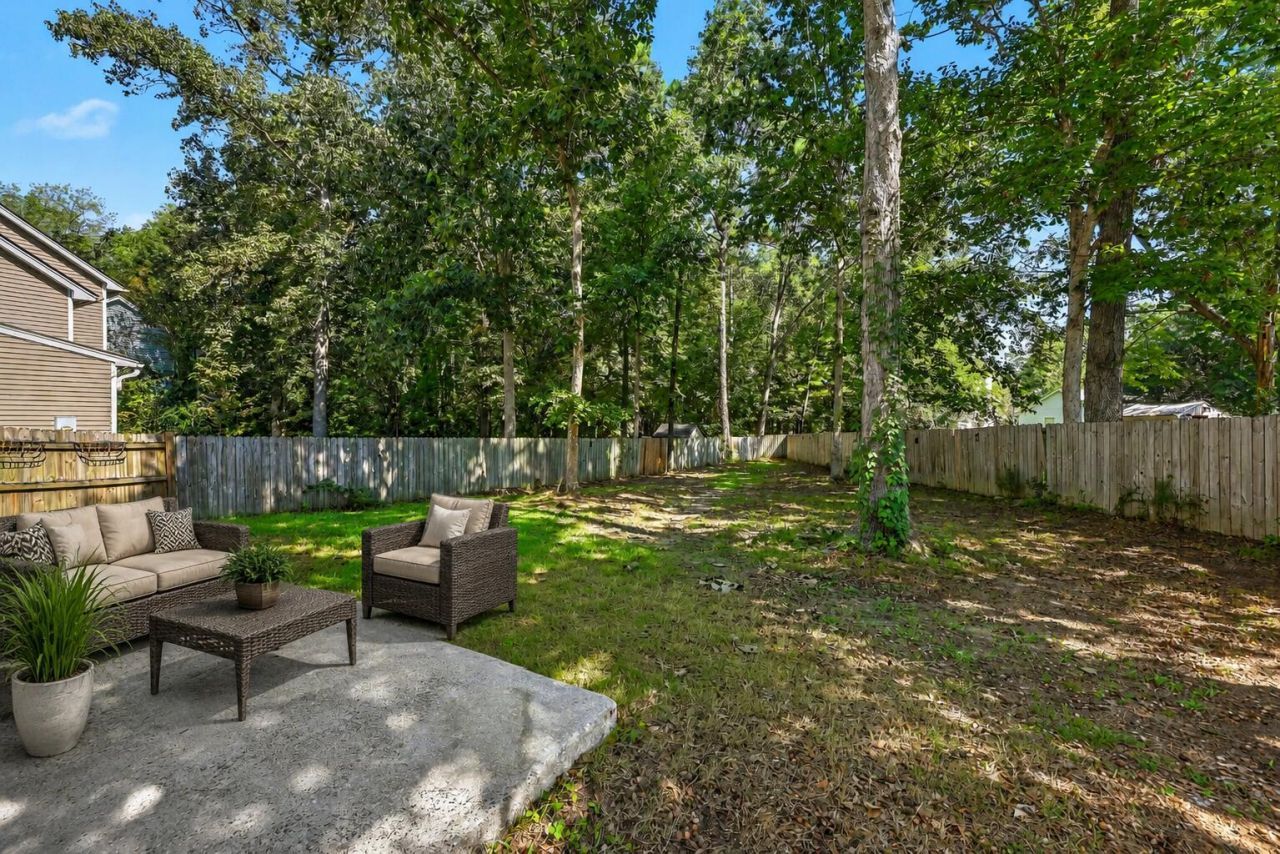 137 Stonehurst Drive Photo 4