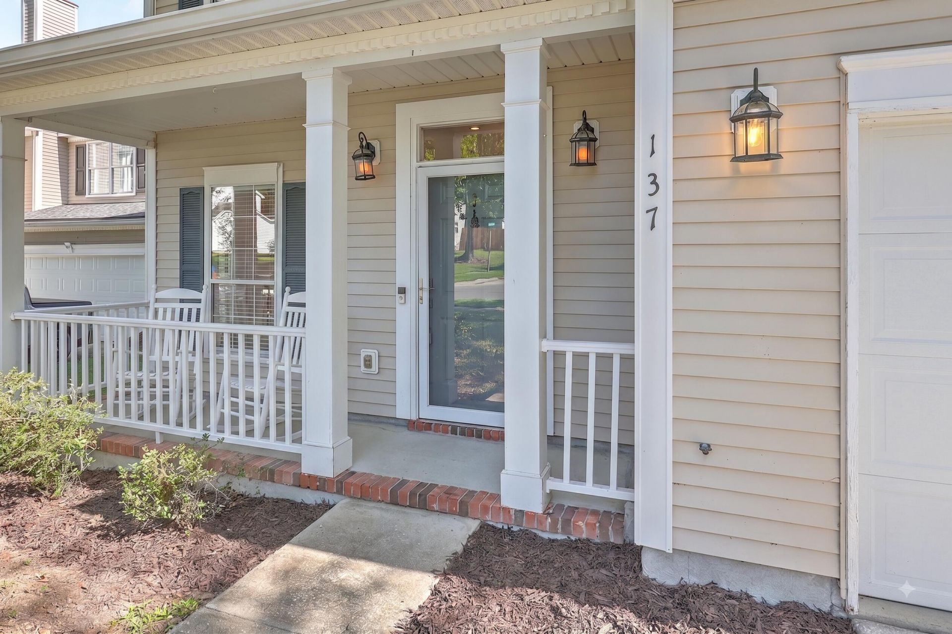 137 Stonehurst Drive Photo 6