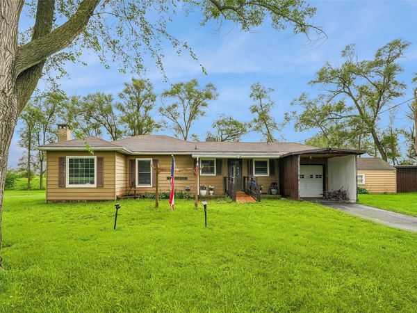 5645 SE 68th Place, Carlisle, IA 50047