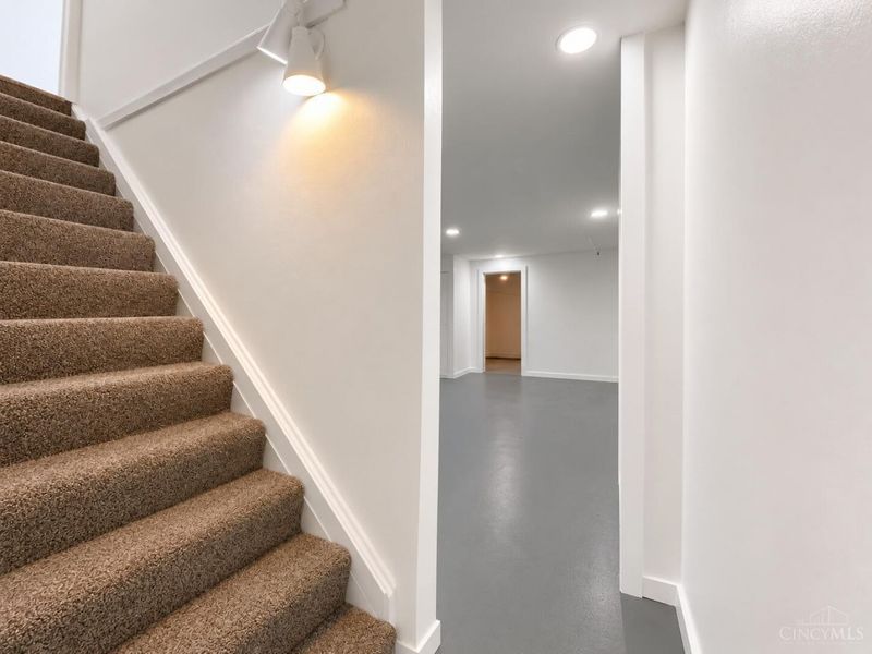 8018 Bridgetown Road, Miami Township, OH 45002 Photo 5