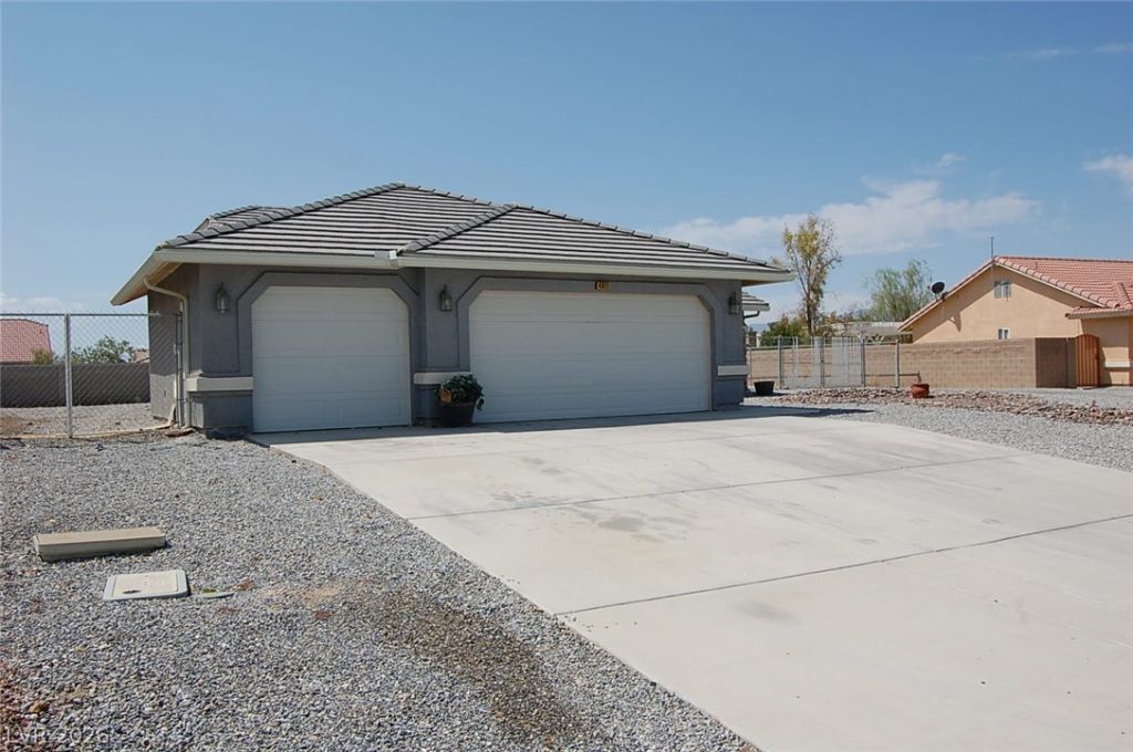 4911 E Ridgewood Drive, Pahrump, NV 89061 Main Photo
