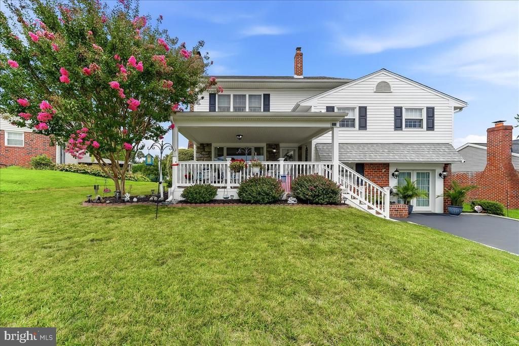 320 COLUMBIA PLACE, BROOMALL, PA 19008