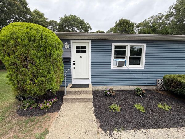 305 Smithtown Boulevard , Nesconset, NY 11767