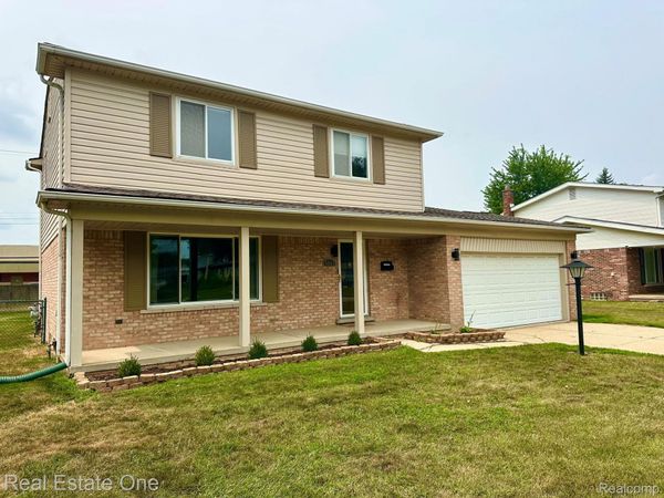 5063 Abington Drive, Troy, Mi 48085