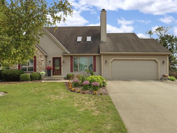 1463 Creek Side DRIVE, Burlington, WI 53105