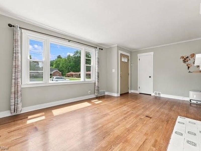 2944 Howell Drive, Poland, OH 44514 Photo 3