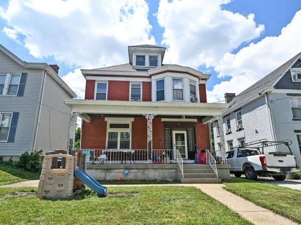 935 Woodlawn Avenue, Cincinnati, OH 45205