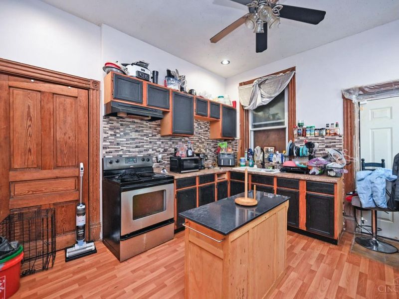 935 Woodlawn Avenue, Cincinnati, OH 45205 Photo 10