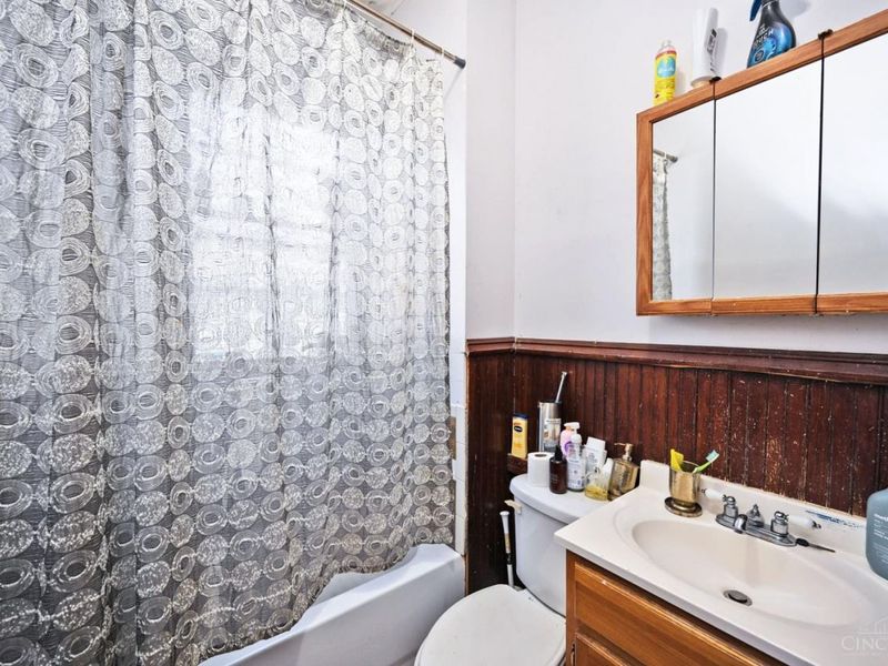935 Woodlawn Avenue, Cincinnati, OH 45205 Photo 15