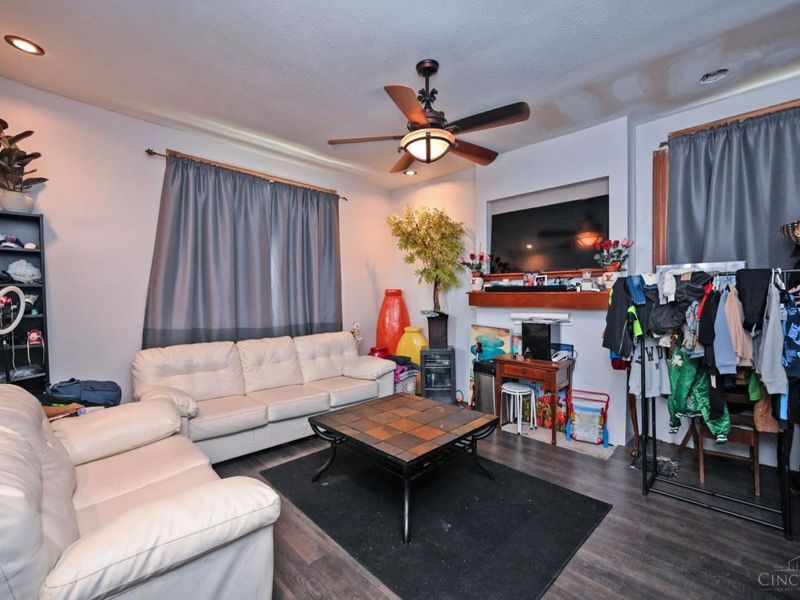 935 Woodlawn Avenue, Cincinnati, OH 45205 Photo 6