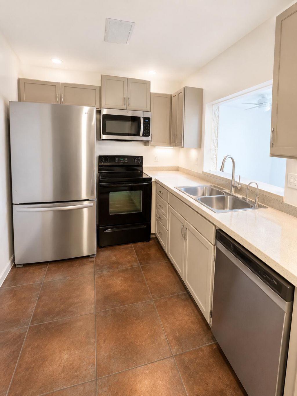 4147 NW 90th Avenue, Unit 206, Coral Springs, FL 33065 Photo