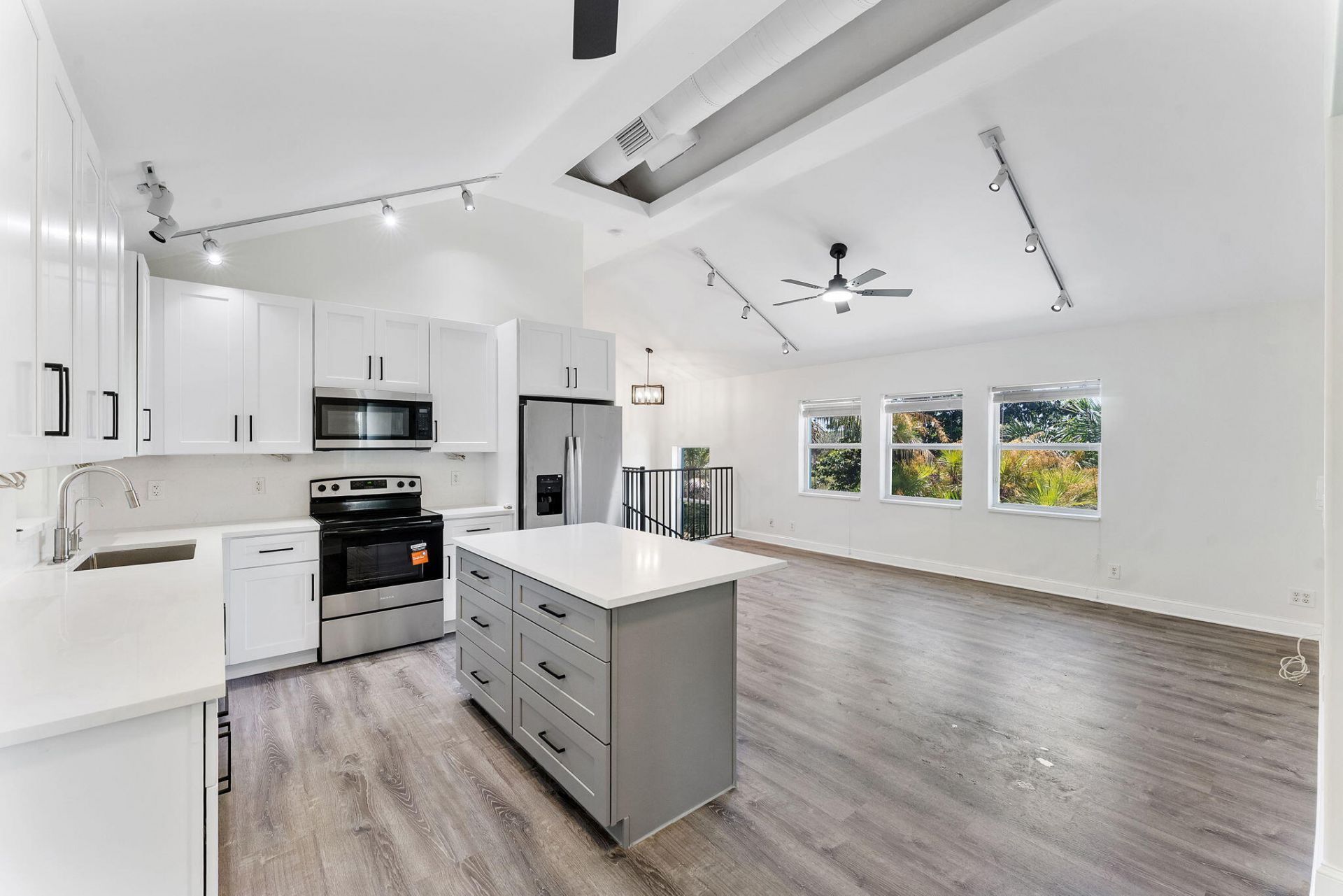 7044 Thompson Road, Boynton Beach, FL 33426 Photo