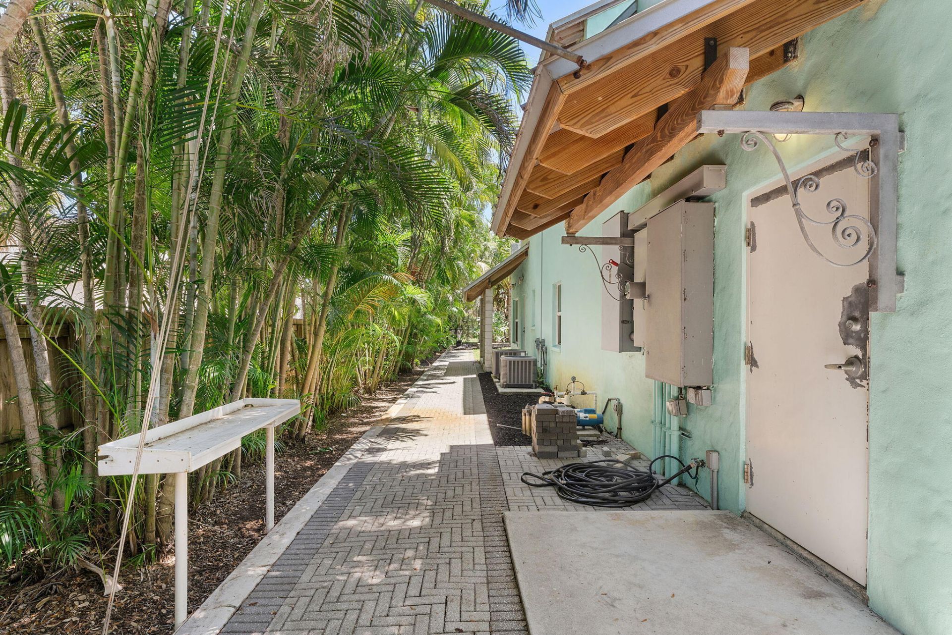 7044 Thompson Road, Boynton Beach, FL 33426 Photo