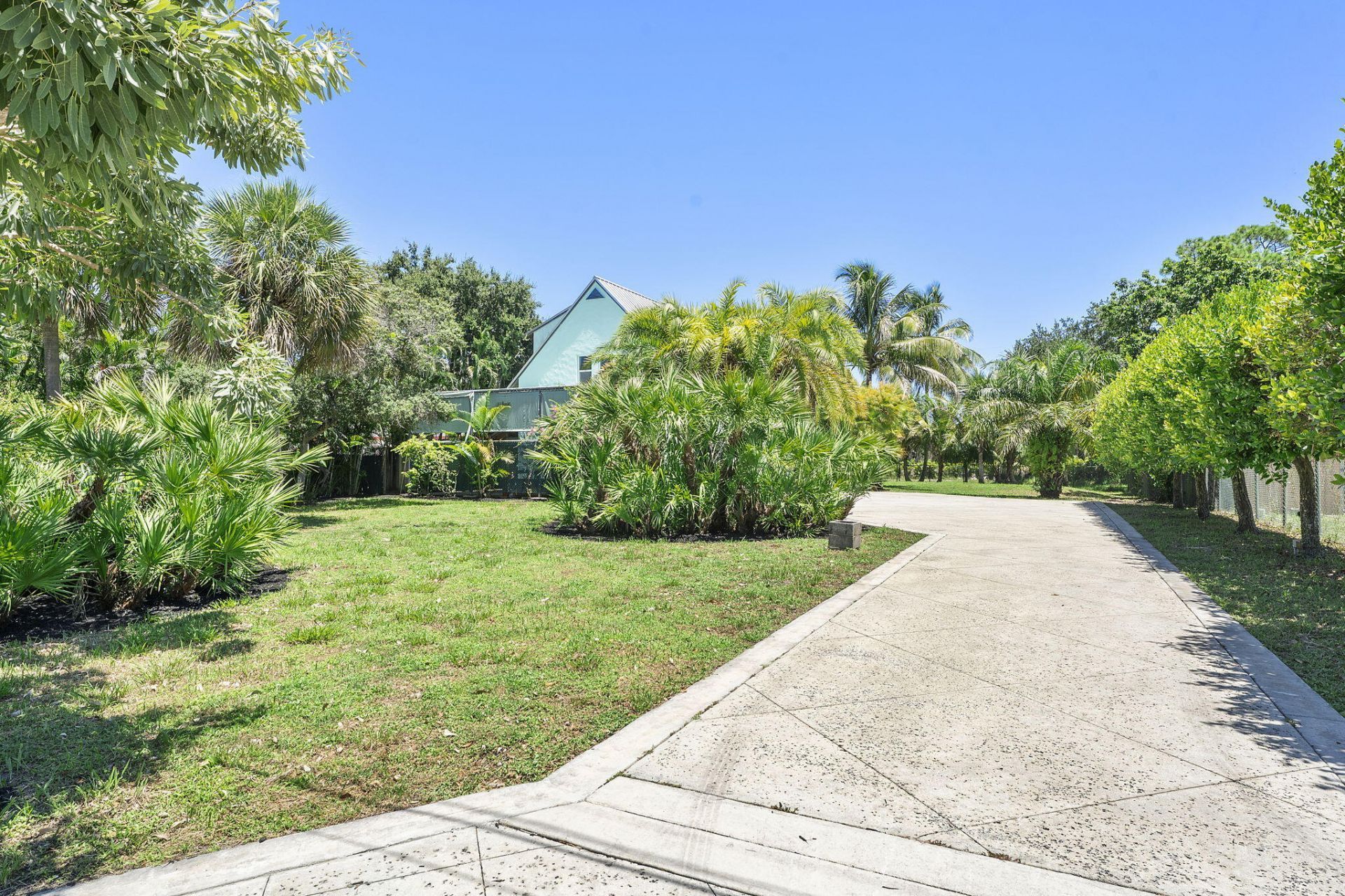 7044 Thompson Road, Boynton Beach, FL 33426 Photo