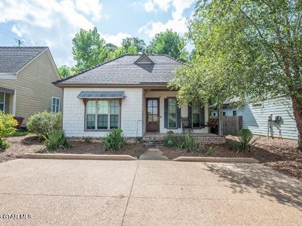 103 Creekside Cove, Starkville, MS 39759