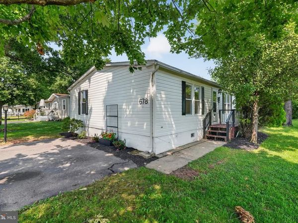 678 WALNUT COURT , RED HILL, PA 18076