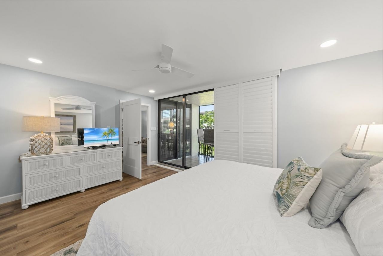 979 E Gulf Dr, Unit 242, Sanibel, FL 33957 Photo