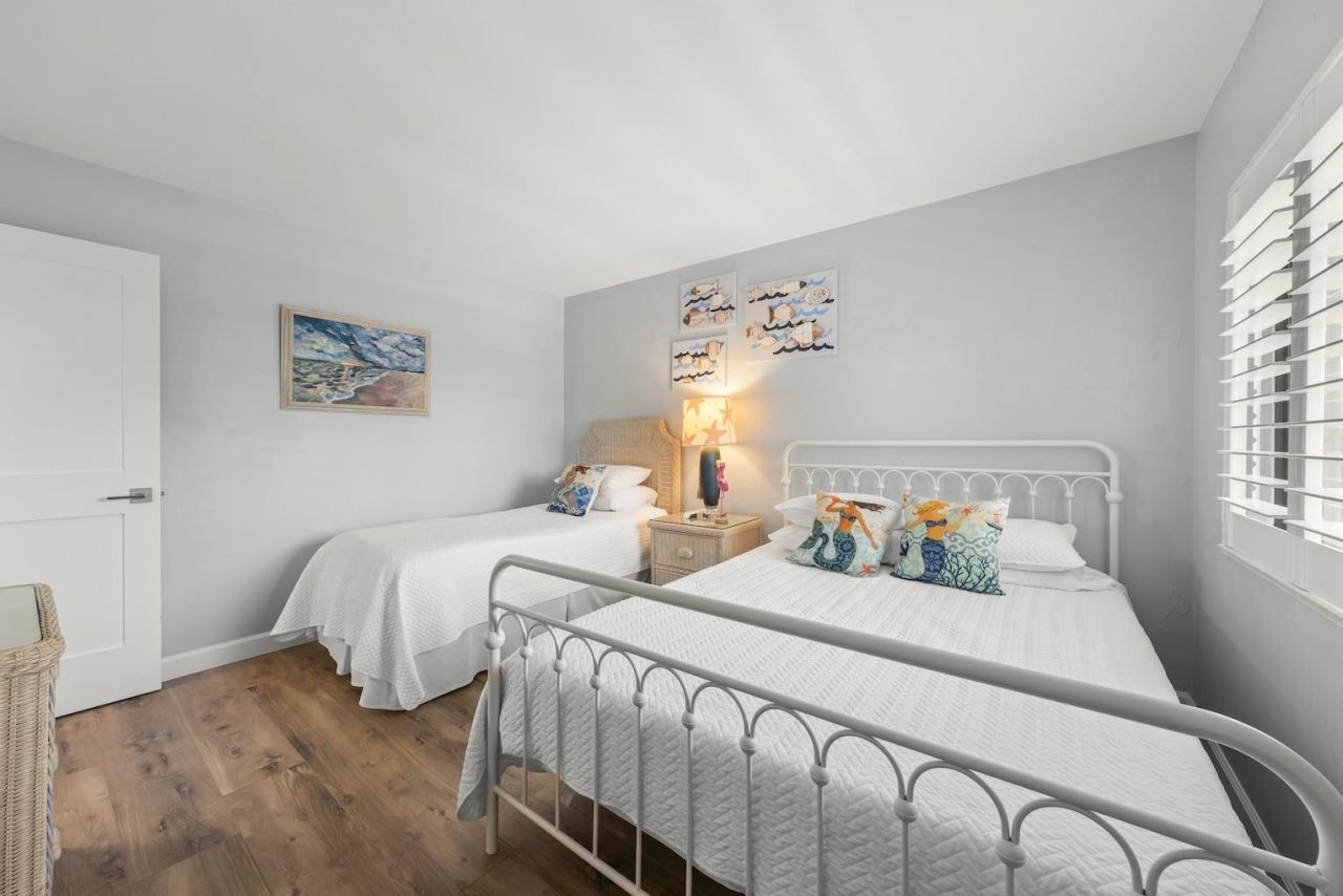 979 E Gulf Dr, Unit 242, Sanibel, FL 33957 Photo
