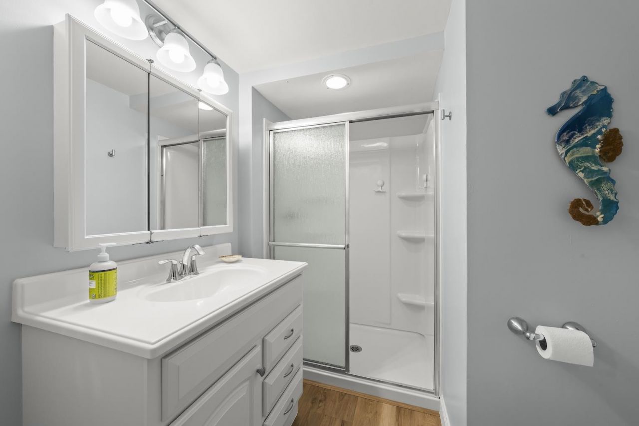 979 E Gulf Dr, Unit 242, Sanibel, FL 33957 Photo