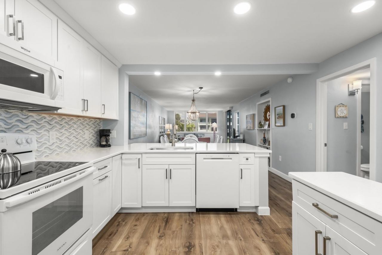 979 E Gulf Dr, Unit 242, Sanibel, FL 33957 Photo