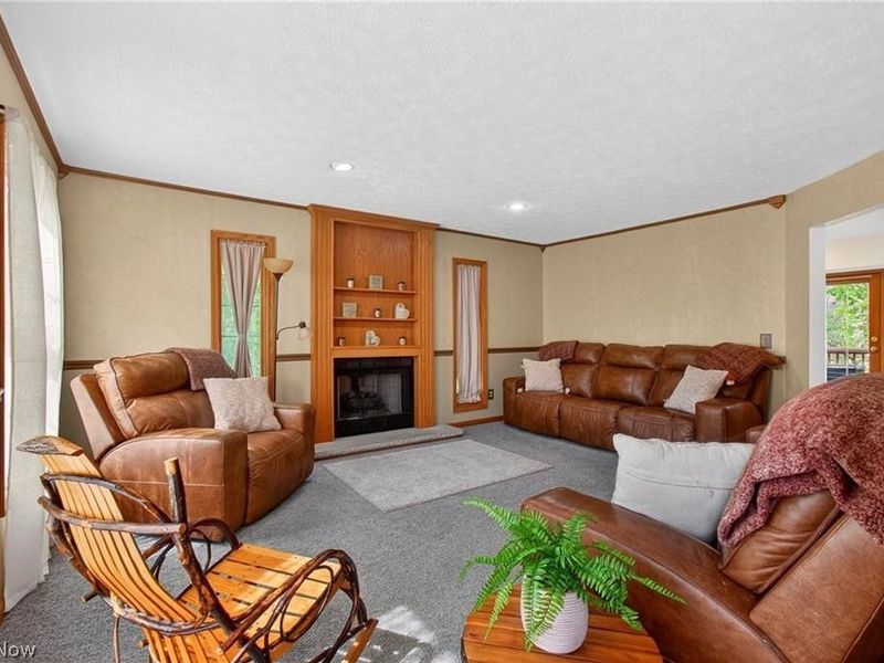 1741 Wales Road NE, Massillon, OH 44646 Photo 5