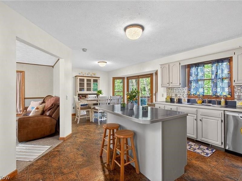 1741 Wales Road NE, Massillon, OH 44646 Photo 9