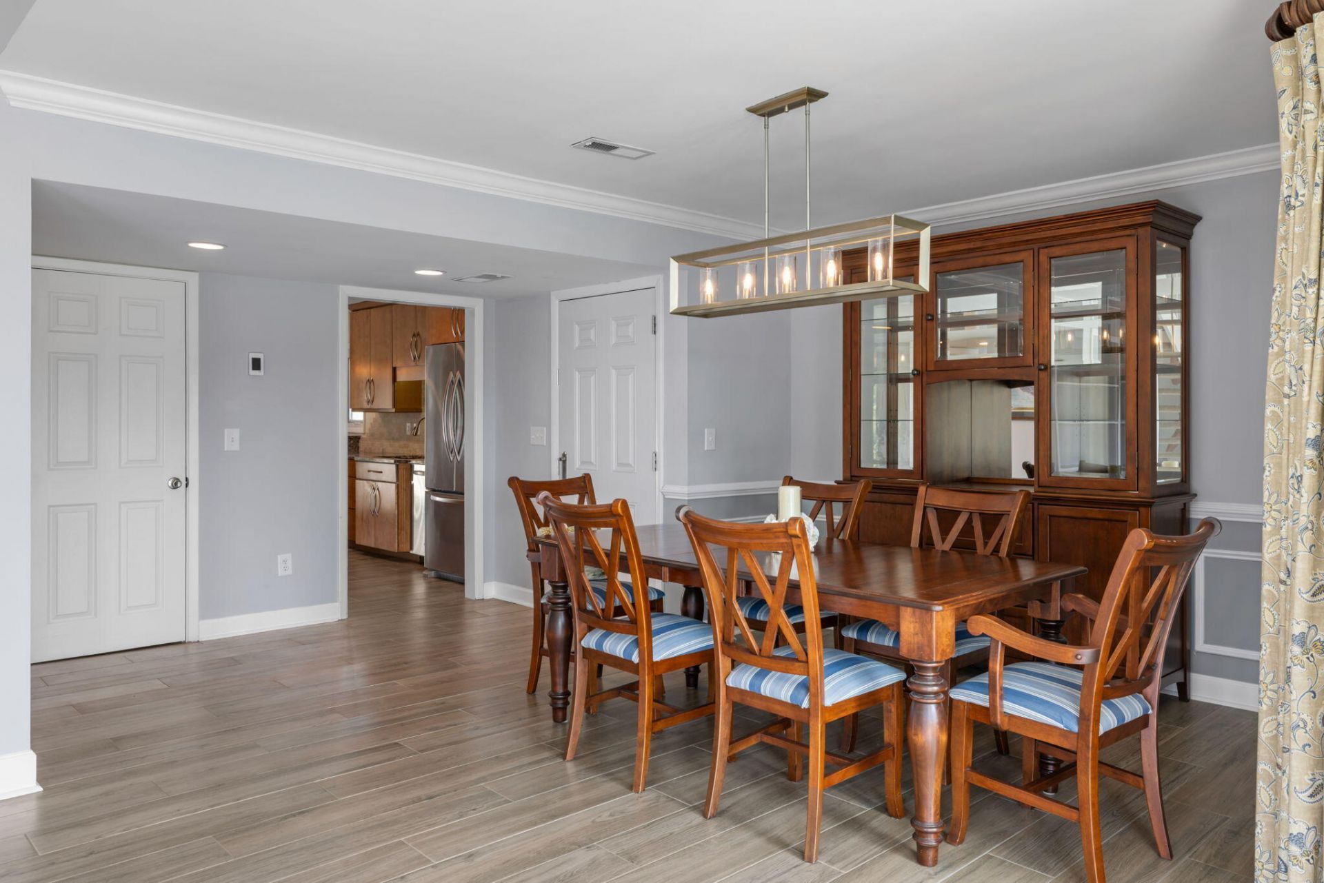 727 Spinnaker Beachhouse Court Photo 10